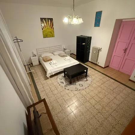 Δωμάτια σε οικογενειακή κατοικία Romeismylove Ρώμη